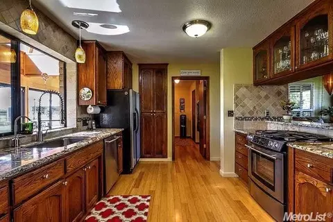6588 E Haight Rd, Lodi, CA 95240 photo 8