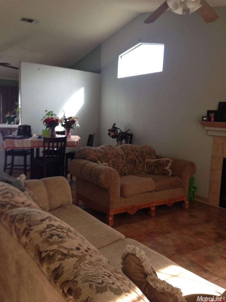 1508 Brookhaven Dr, Newman, CA 95360 photo 3