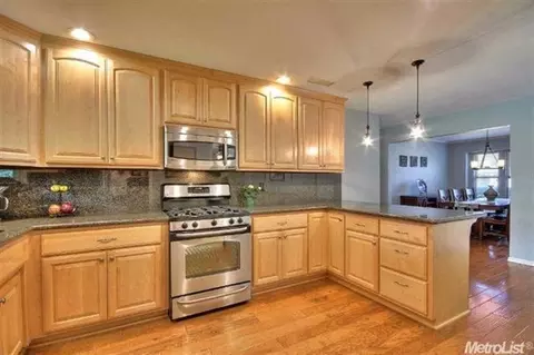 6936 Lincoln Ave, Carmichael, CA 95608 photo 4