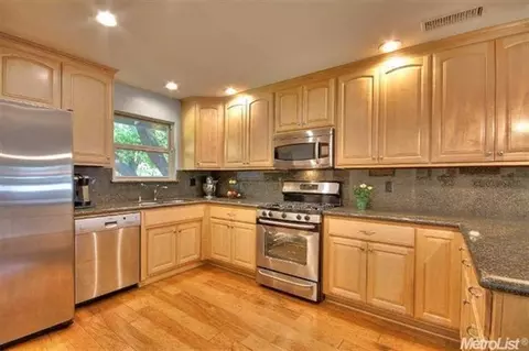 6936 Lincoln Ave, Carmichael, CA 95608 photo 3