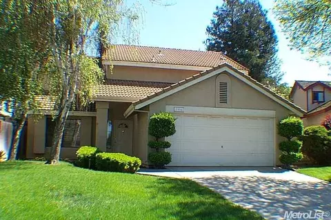 1908 Walnut Hvn, Modesto, CA 95355 photo 1