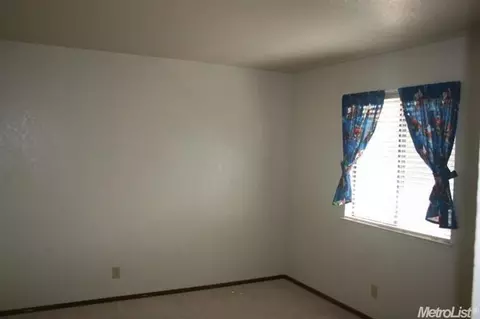 1908 Walnut Hvn, Modesto, CA 95355 photo 9