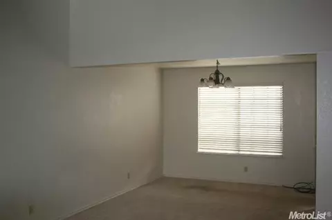 1908 Walnut Hvn, Modesto, CA 95355 photo 4