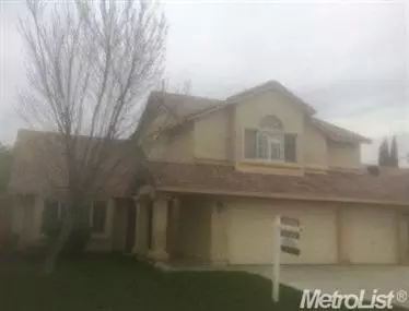 72 Via Piedmont, Gustine, CA 95322 photo 2