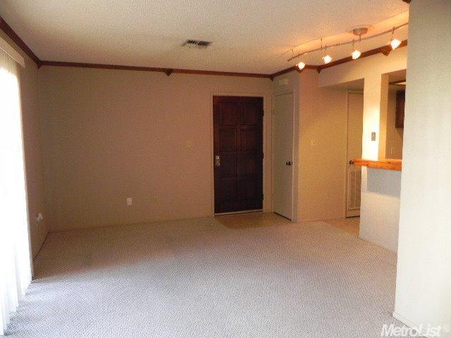 3701 Colonial Dr #33, Modesto, CA 95356 photo 12