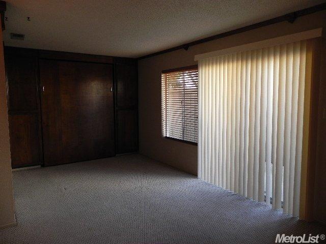 3701 Colonial Dr #33, Modesto, CA 95356 photo 9