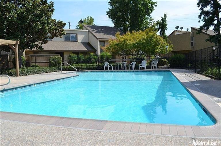 3701 Colonial Dr #33, Modesto, CA 95356 photo 16