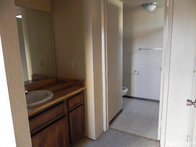 3701 Colonial Dr #33, Modesto, CA 95356 photo 10