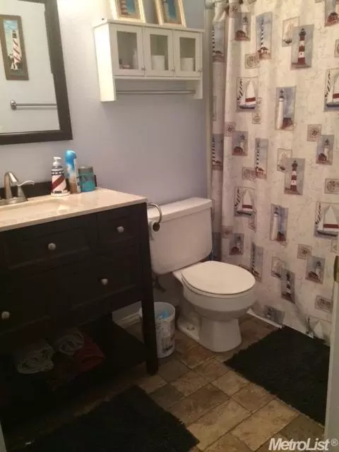 3517 Hallsboro Ct, Modesto, CA 95357 photo 4