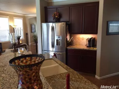 2512 Colony Dr, Lodi, CA 95242 photo 3