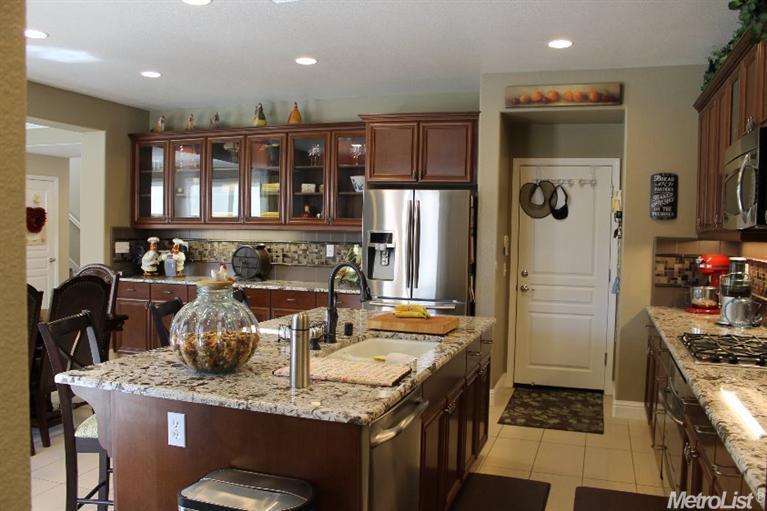3708 Banyan Tree Ct, Modesto, CA 95355 photo 4