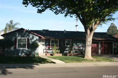 1418 Roosevelt Dr, Modesto, CA 95350 photo 1