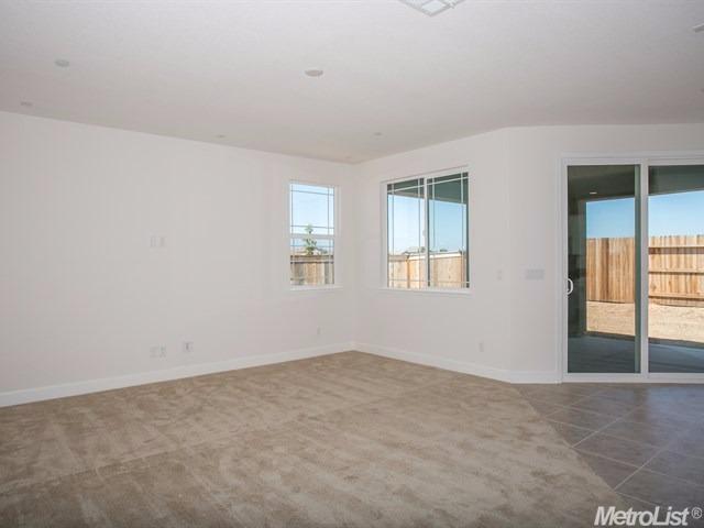 101 Monaco Ct, Lincoln, CA 95648 photo 5