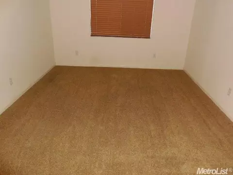 195 Spring Ave, Patterson, CA 95363 photo 4