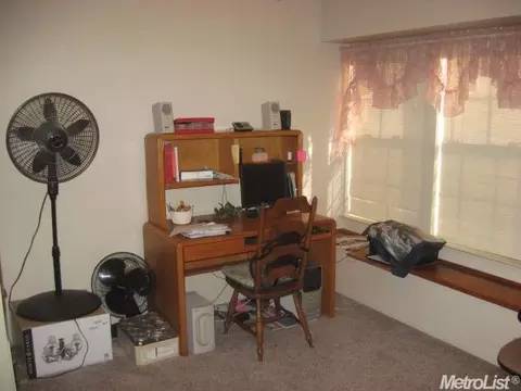 2413 Mack Ct, Modesto, CA 95358 photo 11