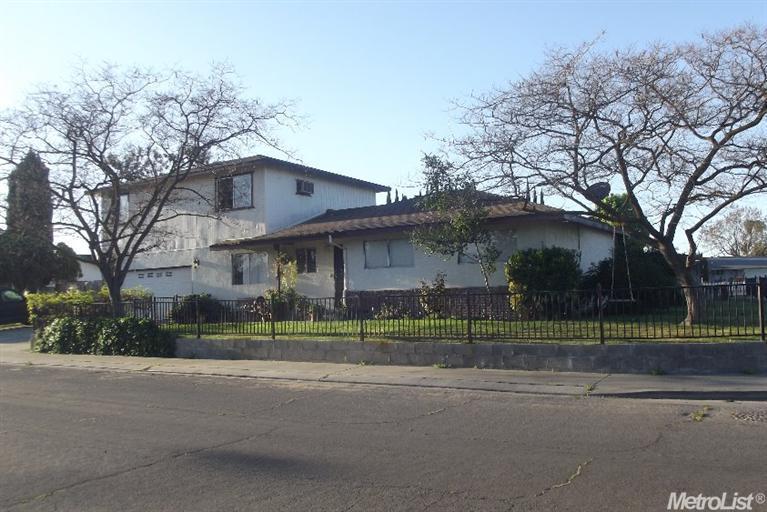1100 Symphony Way, Modesto, CA 95351 photo 1