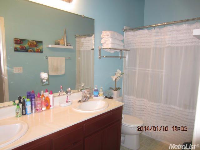 920 Valais Ln, Manteca, CA 95337 photo 12
