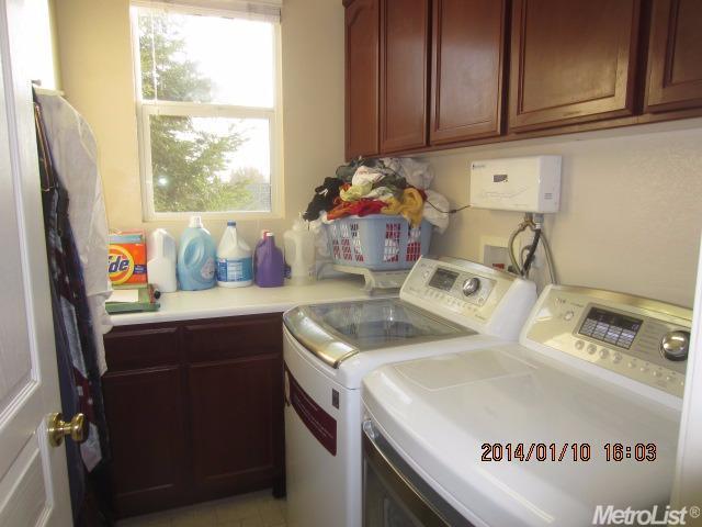 920 Valais Ln, Manteca, CA 95337 photo 11