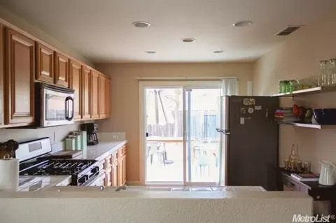 4248 Castleton Cir, Mather, CA 95655 photo 9