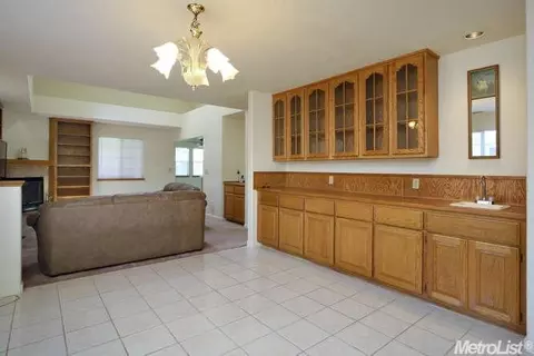 5527 Robertson Ave, Carmichael, CA 95608 photo 3