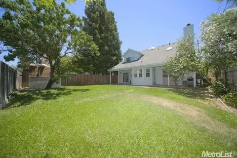 5527 Robertson Ave, Carmichael, CA 95608 photo 2