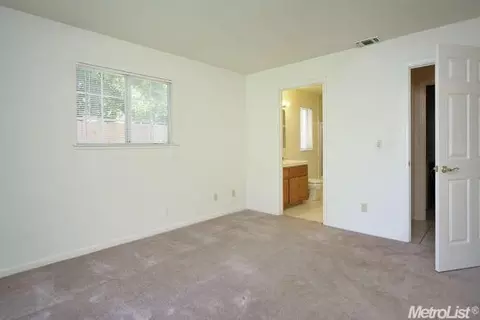 5527 Robertson Ave, Carmichael, CA 95608 photo 16
