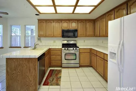 5527 Robertson Ave, Carmichael, CA 95608 photo 8