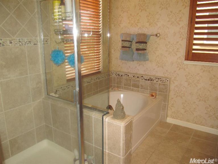 702 Courtyards Loop, Lincoln, CA 95648 photo 11