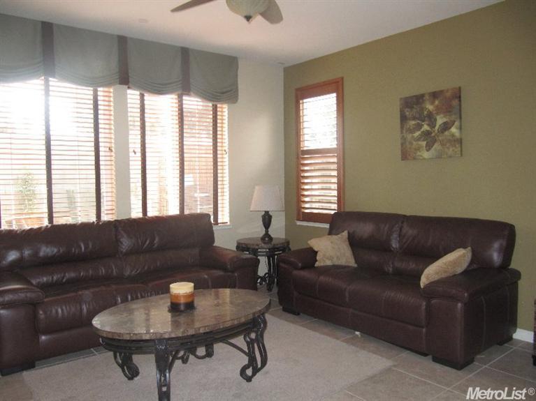 702 Courtyards Loop, Lincoln, CA 95648 photo 7