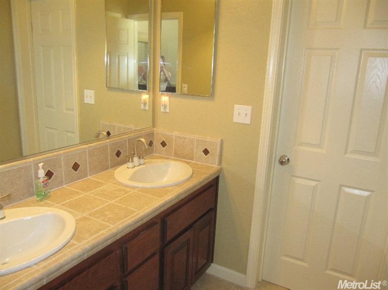 702 Courtyards Loop, Lincoln, CA 95648 photo 16