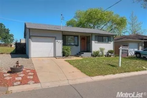 807 Comstock Dr, Folsom, CA 95630 photo 2