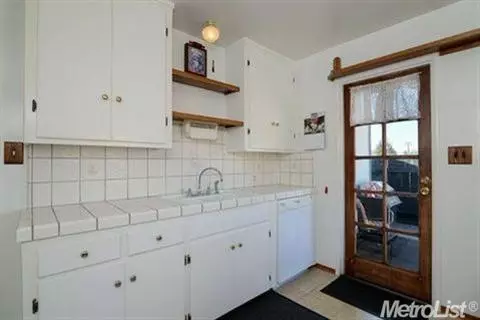 807 Comstock Dr, Folsom, CA 95630 photo 7