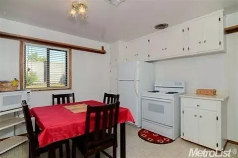 807 Comstock Dr, Folsom, CA 95630 photo 6