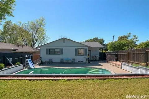 807 Comstock Dr, Folsom, CA 95630 photo 16