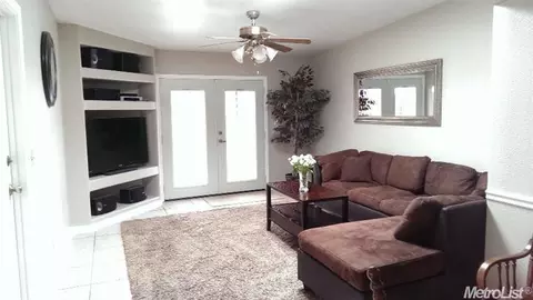 602 Libby Ln, Lathrop, CA 95330 photo 5