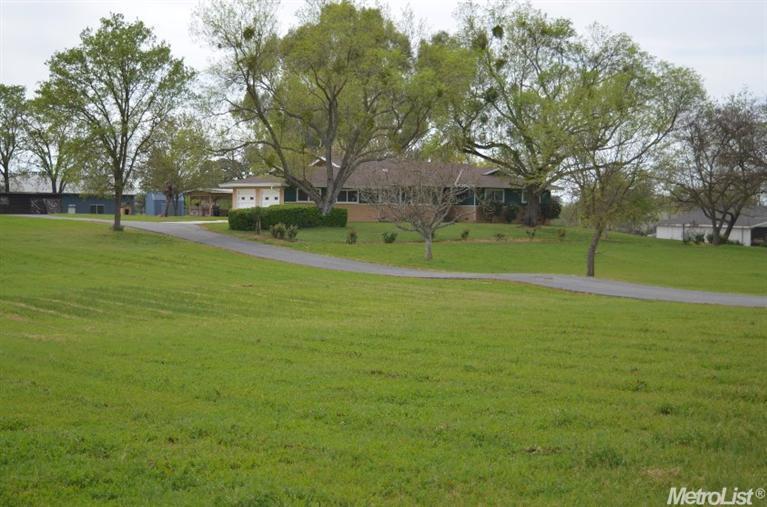 12710 Fig Rd, Wilton, CA 95693 photo 2