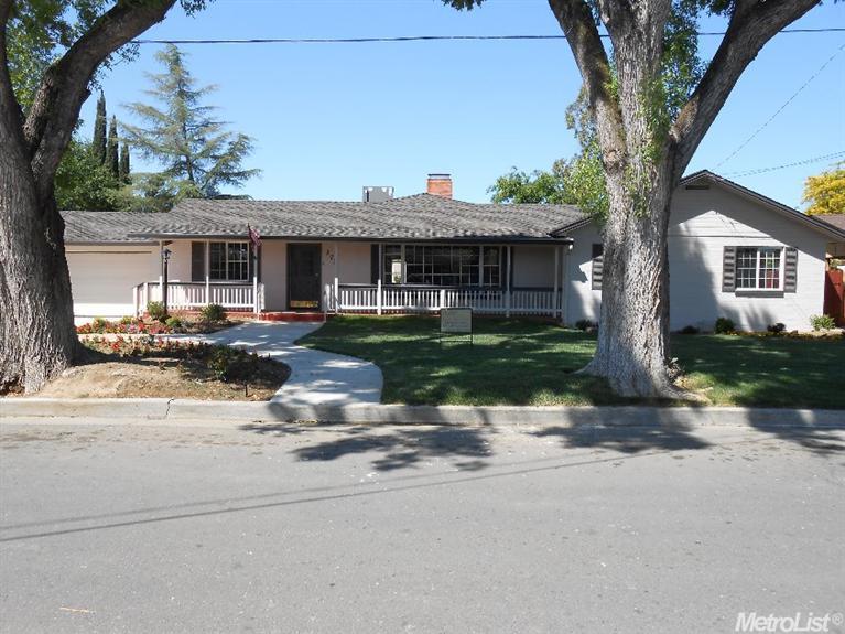 371 Laurel, Gustine, CA 95322 photo 1