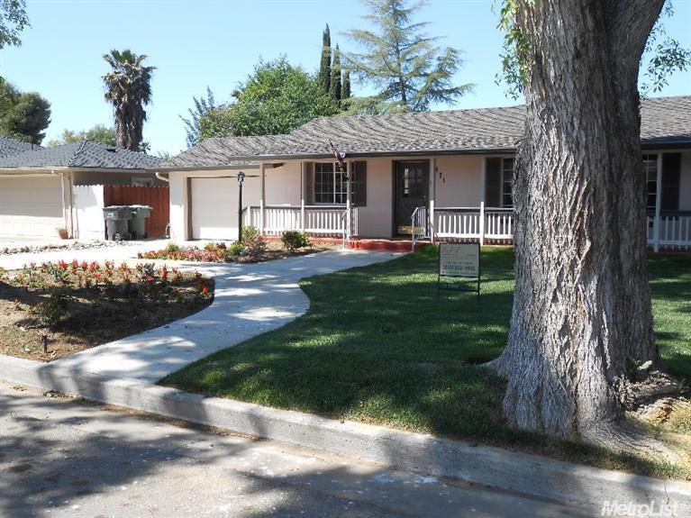371 Laurel, Gustine, CA 95322 photo 2