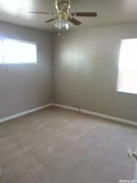 868 Fig Ln, Newman, CA 95360 photo 6