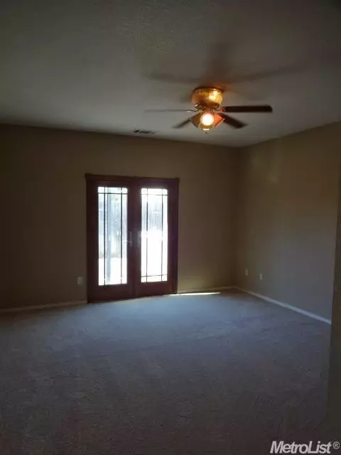 395 Halley Ave, Merced, CA 95341 photo 8