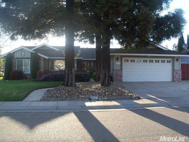 547 Fiero, Manteca, CA 95337 photo 1