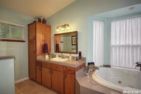 3605 Voleyn St, Carmichael, CA 95608 photo 14