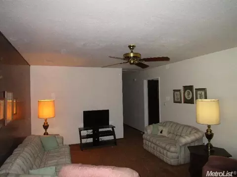 1909 Covington, Modesto, CA 95355 photo 7