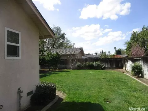 1909 Covington, Modesto, CA 95355 photo 11