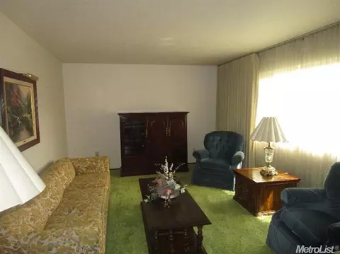 1909 Covington, Modesto, CA 95355 photo 6