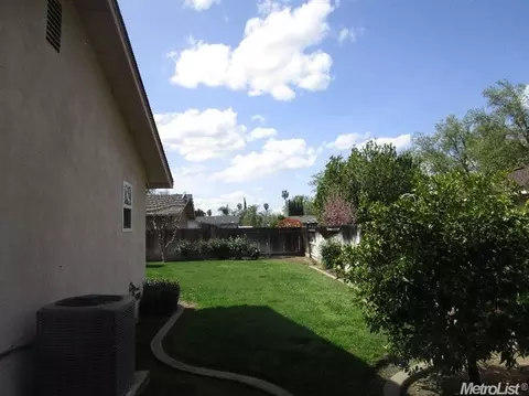 1909 Covington, Modesto, CA 95355 photo 10