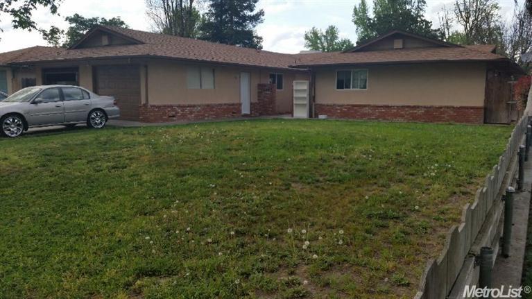 1407 E Rumble Rd, Modesto, CA 95355 photo 1