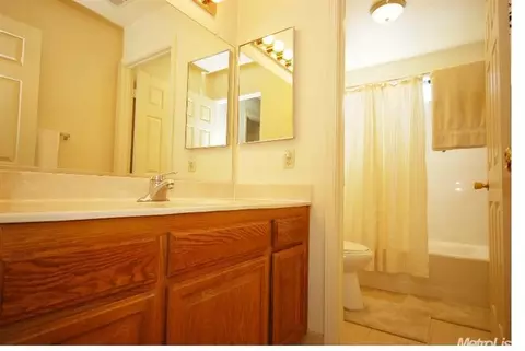 526 Tarland Ln, Patterson, CA 95363 photo 17