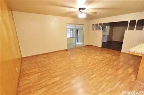 3316 Colonial Dr, Modesto, CA 95350 photo 4