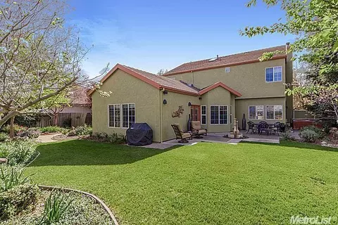 2829 Emerald Bay Dr, Davis, CA 95618 photo 2